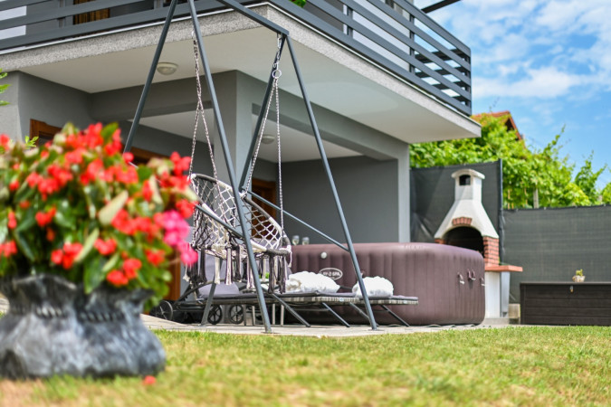 Izrada web stranice putem Apartmanice za viewandwine.com