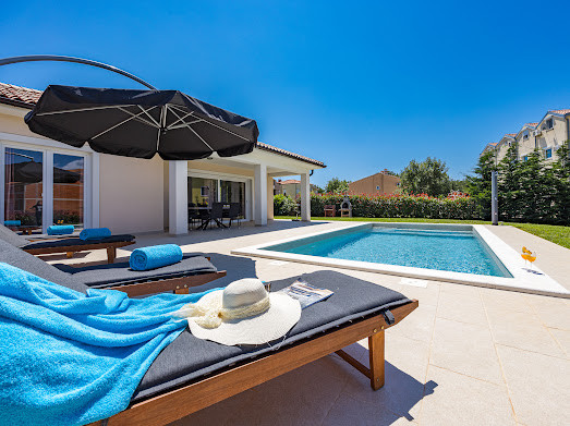 Villa Maris s bazenom - Medulin, Istra