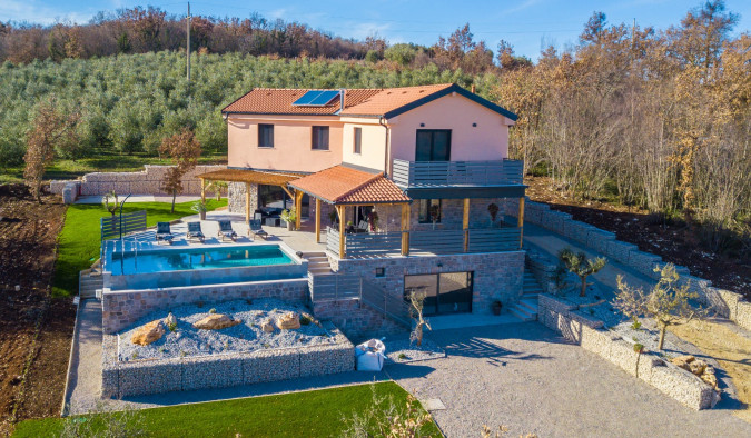 Izrada web stranice putem Apartmanice za villa-dominika.com