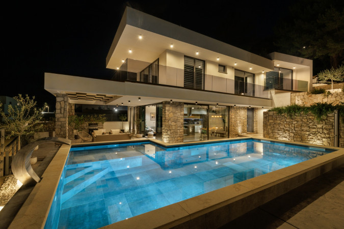 Villa Hedona s grijanim hidromasažnim bazenom, Komarna